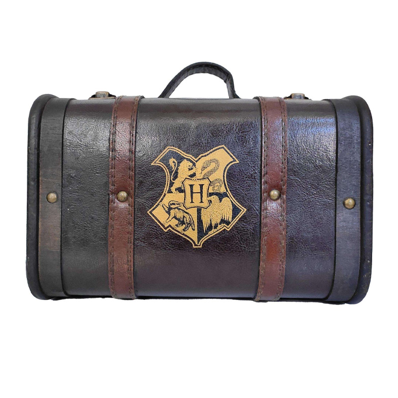https://cartamagica.latzee.net/wp-content/uploads/2023/12/BAG-HOGWARTS-MESSENGER-BAG.jpg