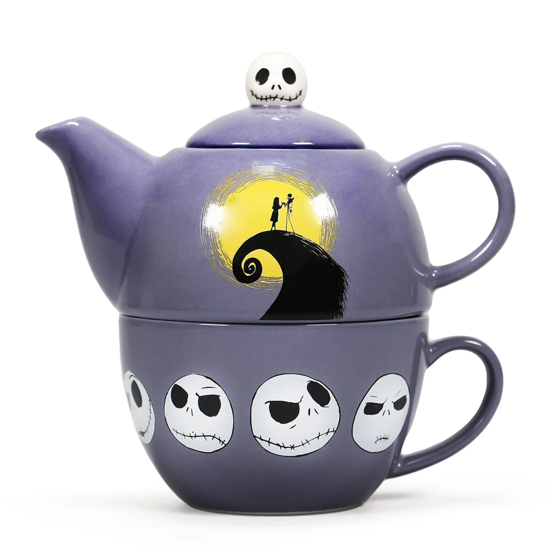 https://cartamagica.latzee.net/wp-content/uploads/2023/12/Nightmare-Before-Christmas-Tea-for-One-Set_1.jpg
